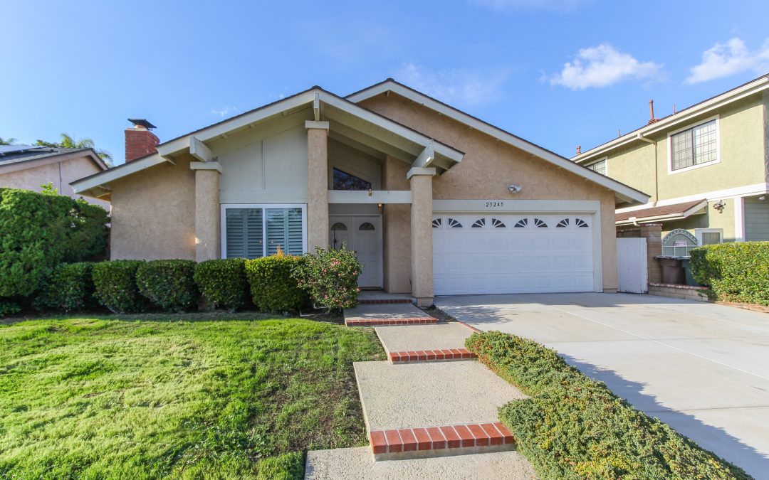 25245 York Cir, Laguna Hills, CA