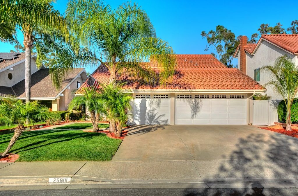 25601 Hazelnut Ln, Lake Forest, CA